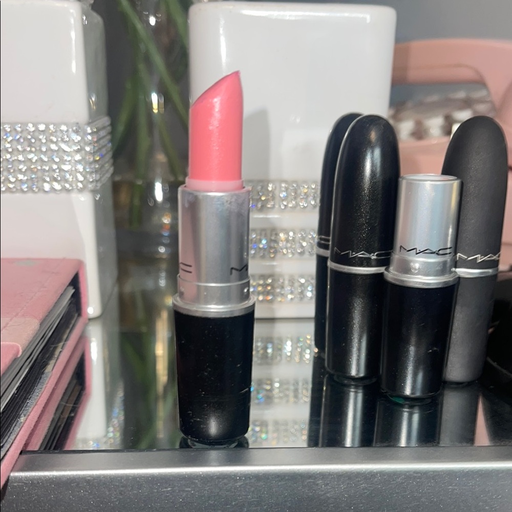 MAC Cosmetics Pink Lipstick Creamy Satin Finish. Shade Sweet Experience